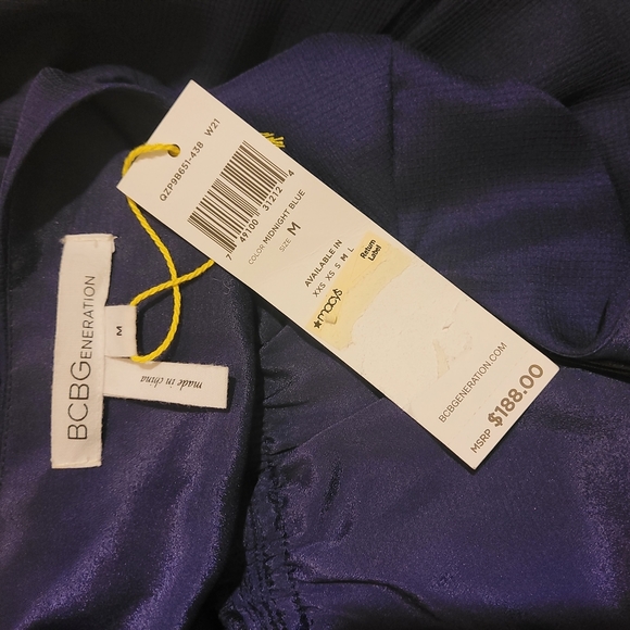 BCBG size M blue jumpsuit - Picture 3 of 3